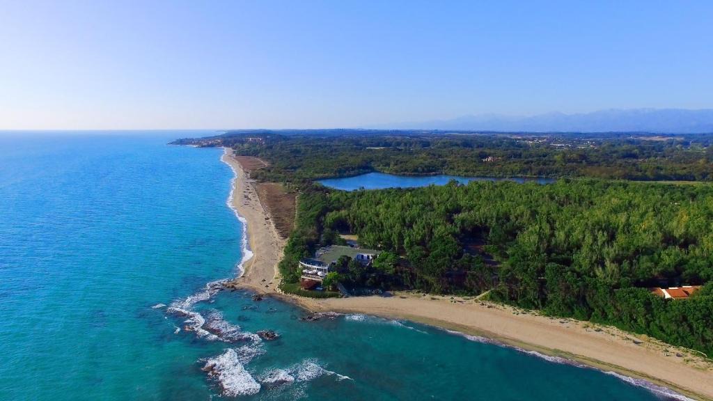 Bravone Villa | Les villas de Bagheera, oasis naturiste