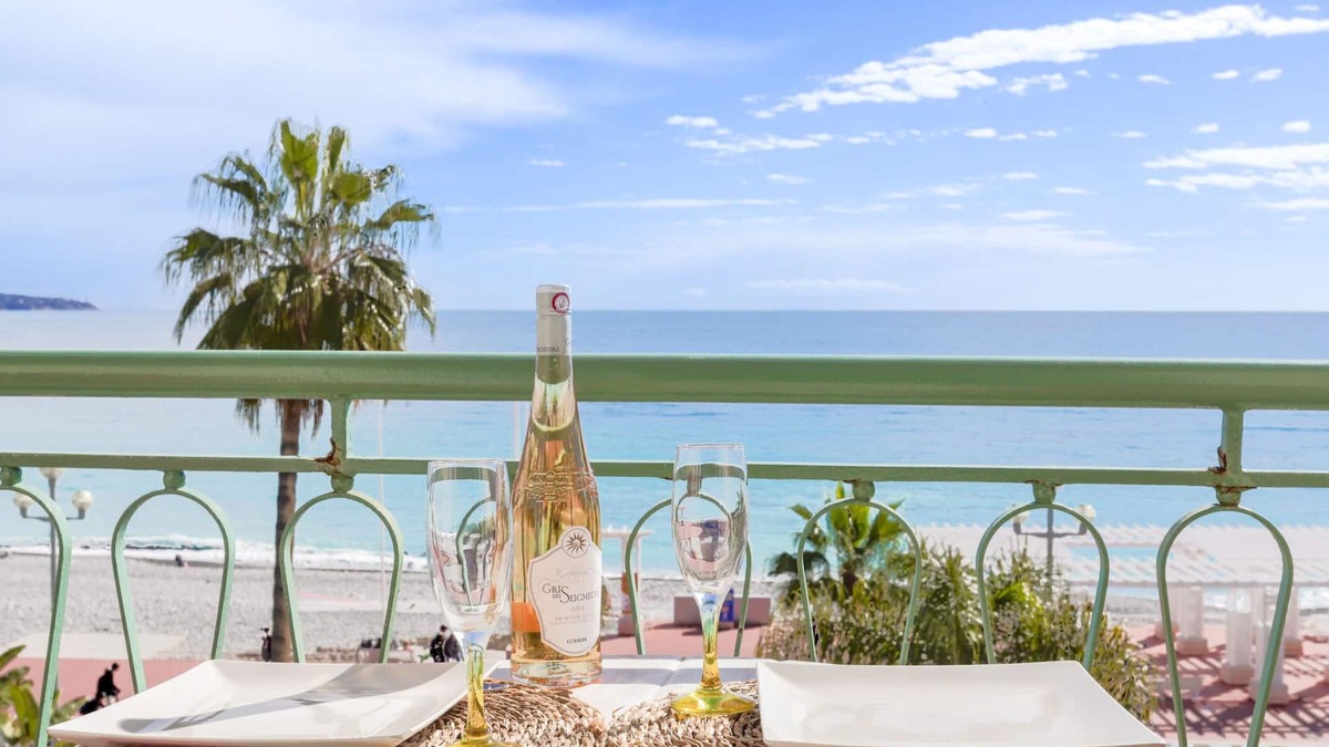 La Californie Apartment | Les Yuccas Promenade des Anglais by Interhome
