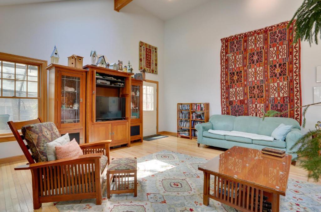 Tannersville House | Less Than 1 Mi to Camelback Resort Home with Pool Table!