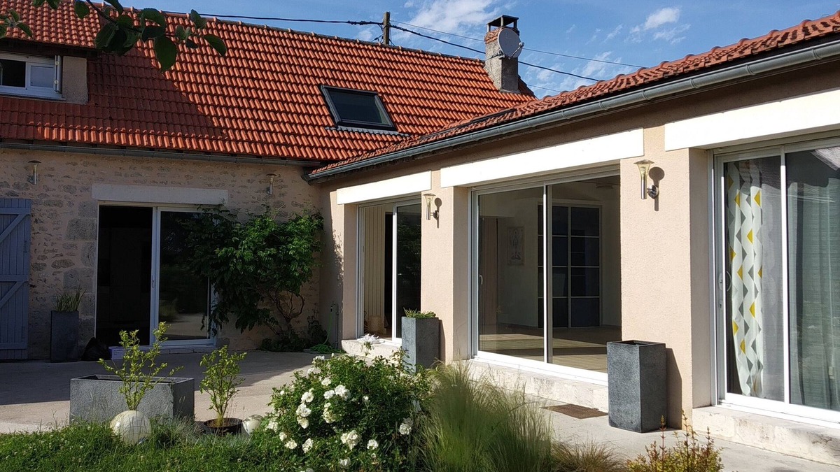 Les Villages Voveens House | Less than 1 hour from Paris in the countryside. Pets welcome!