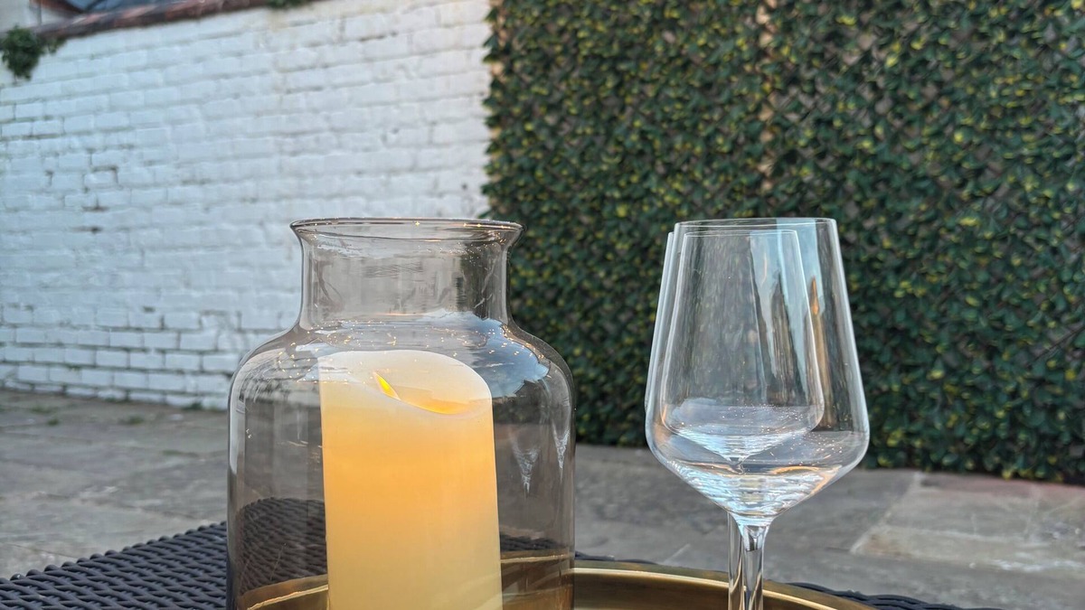 Southport Apartment | Lethbridge Villa 49 3-bedroom Apartment with Garden, Fibre WiFi, free parking