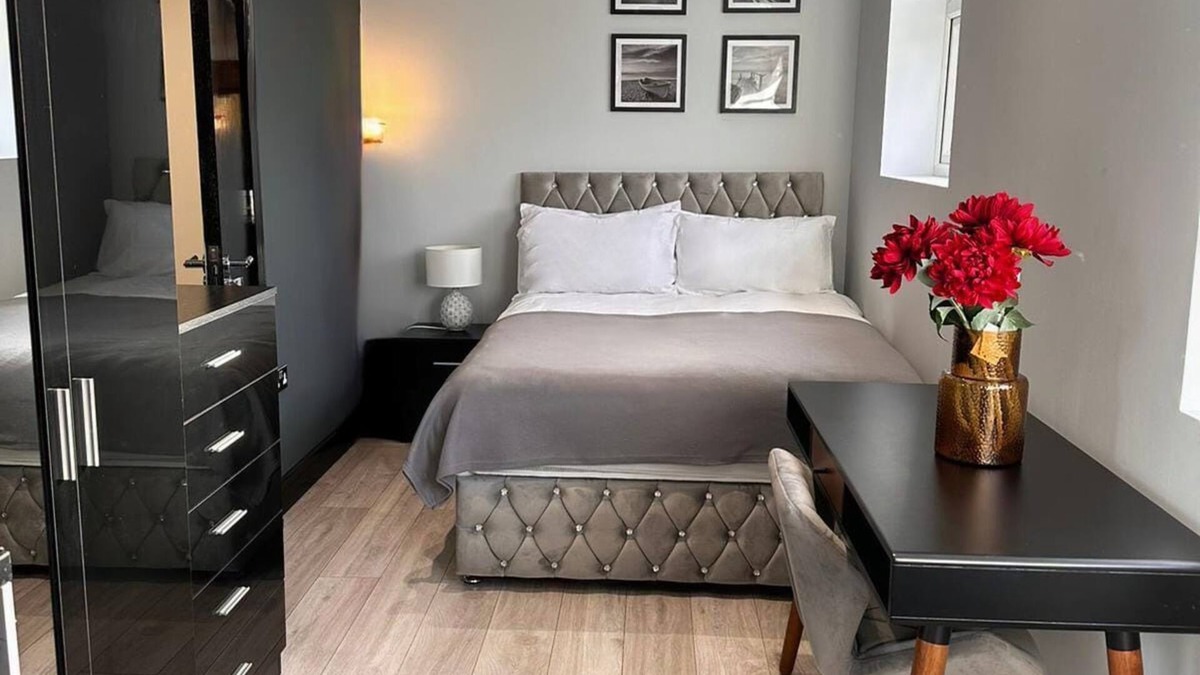 Headstone North Apartment | Letzi private en-suite, North Harrow.