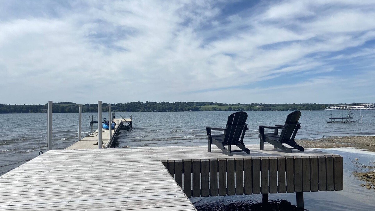 Skaneateles House | Level Lakefront less than 2 miles to the village of Skaneateles