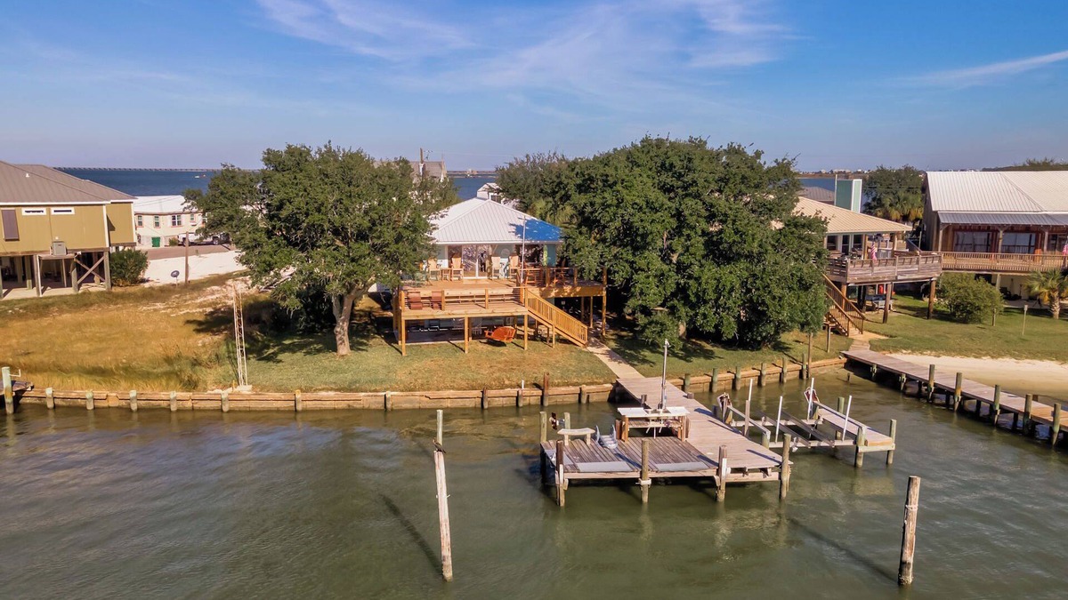 Royal Lagoons House | "Lewis Landing II" Waterfront with Dock, 5 Bedrooms, 2 Baths