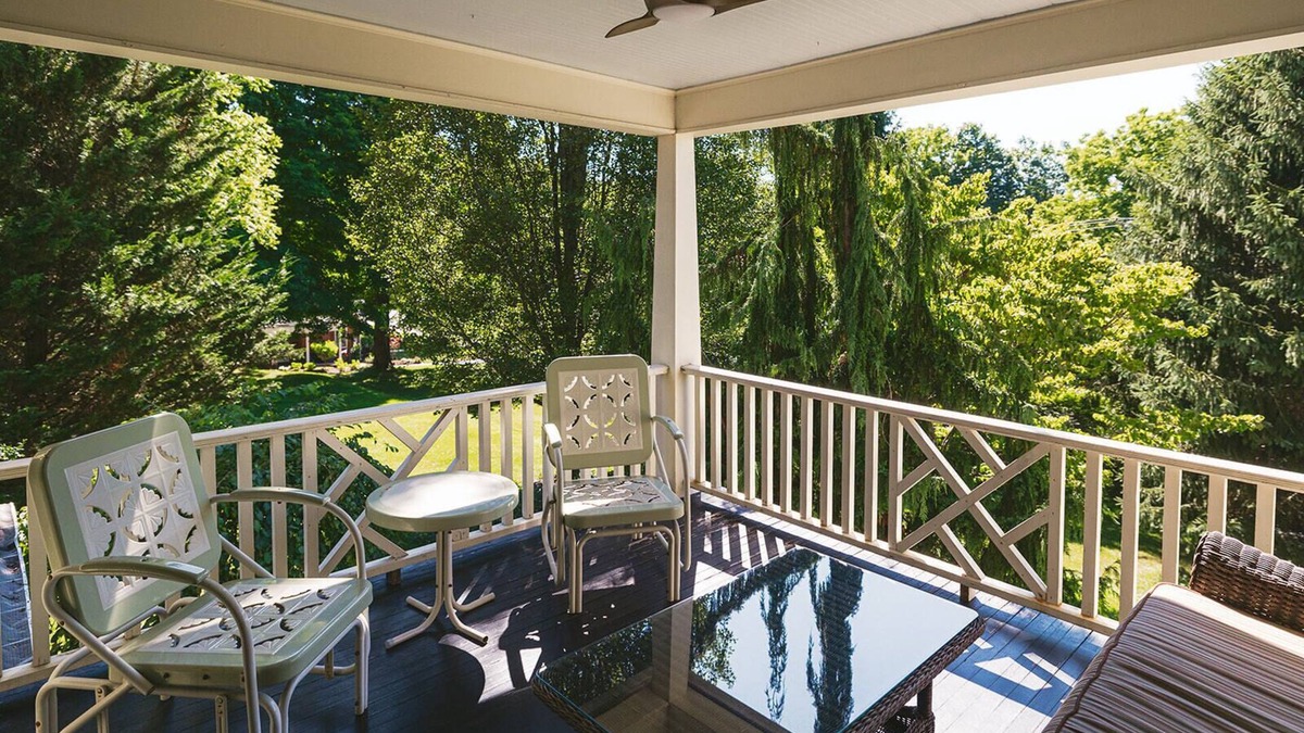 Lewisburg House | Lewisburg Sunny Retreat