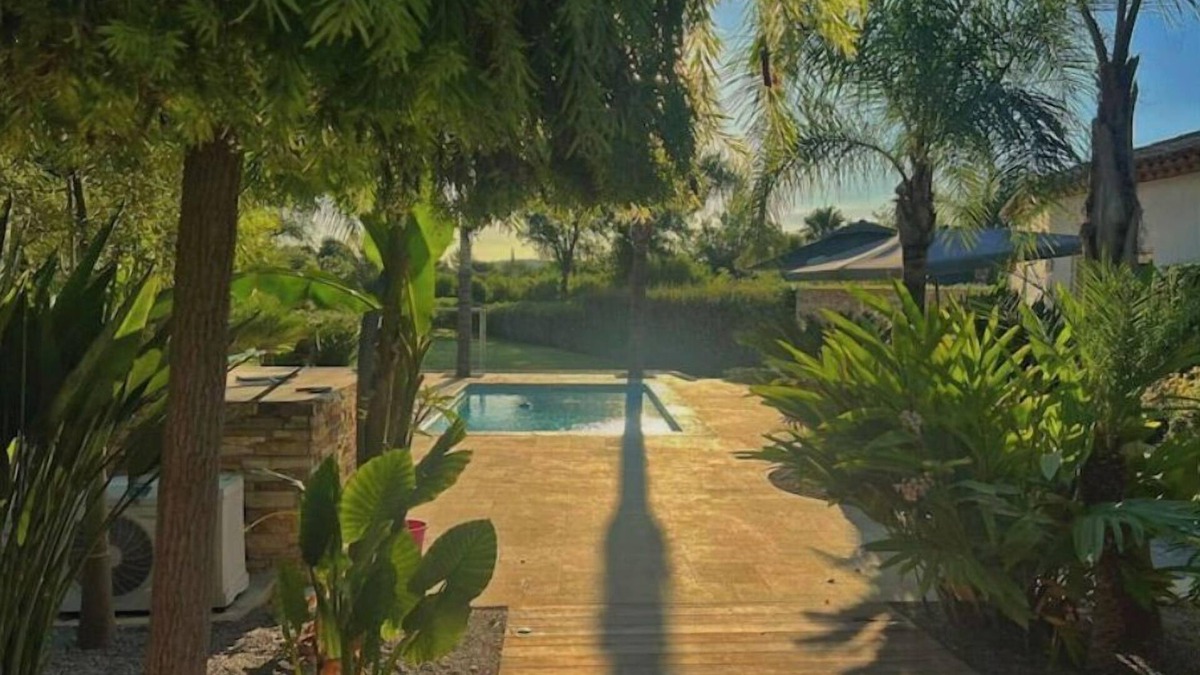 Sollies Pont Cottage | Lexotique Cottage