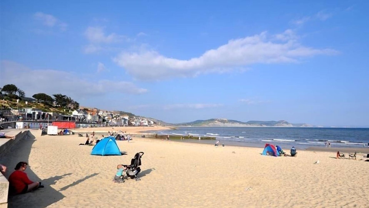 Lyme Regis Cottage | Leys At Valley View Farm