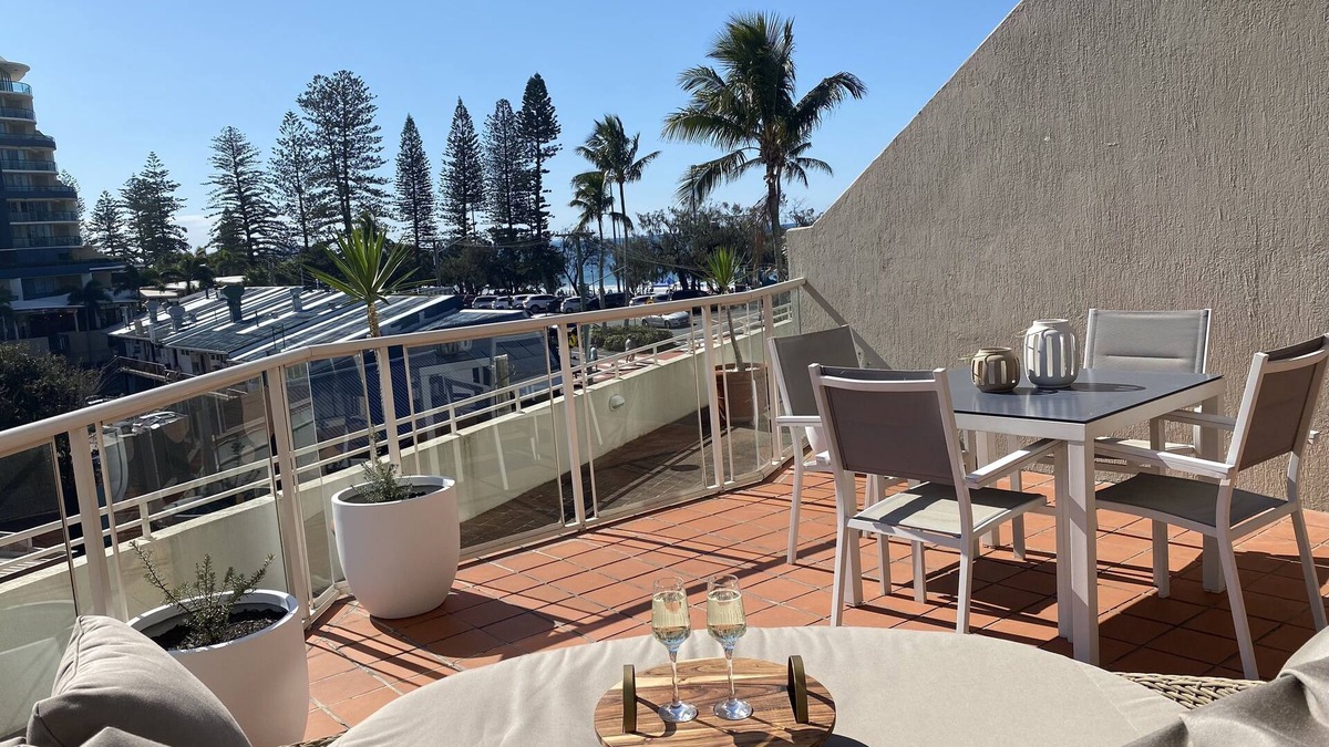 Mooloolaba Apartment | License To Chill Couple’s Escape in Mooloolaba