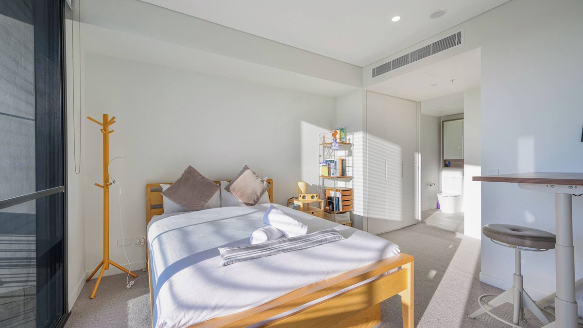 Lidcombe Apartment | Lidcombe 2Br Near Olympic Park Train station
