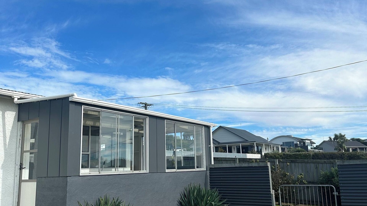 Kakanui House | Life by the sea! Enjoy tranquil views and all-day sun.