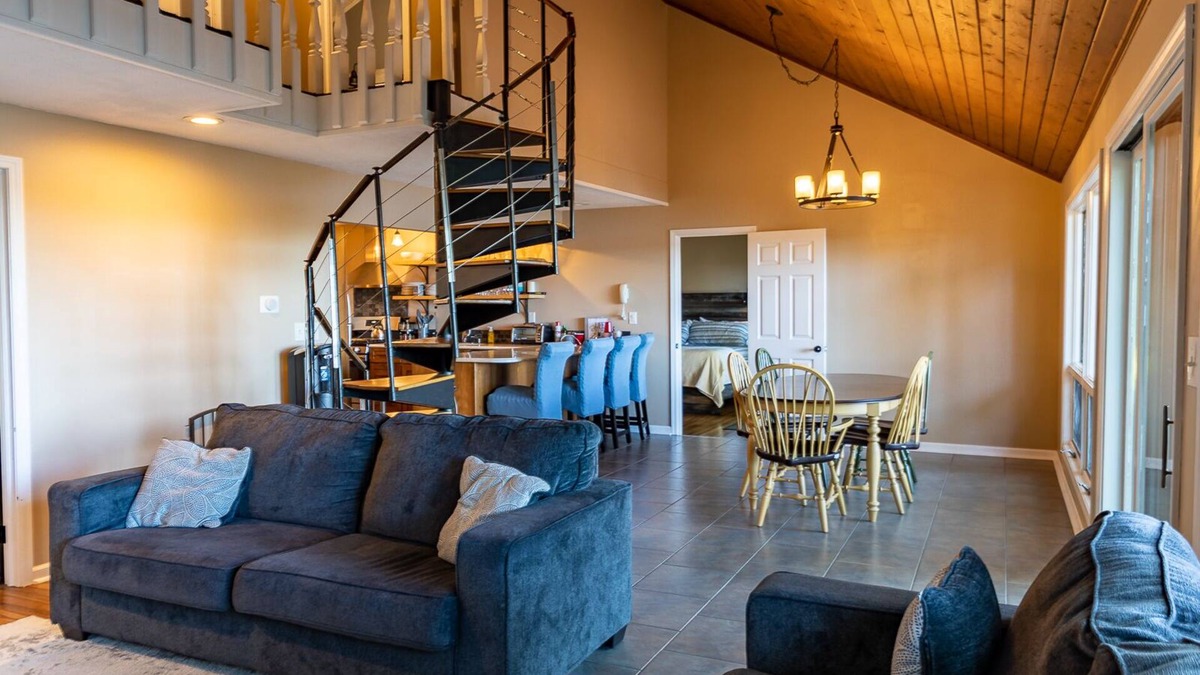 Pentwater House | Life is Better at the Lake