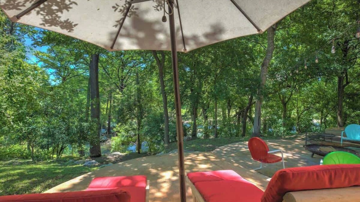 Gruene House | Life is Gruene-1Mi to Gruene Hall