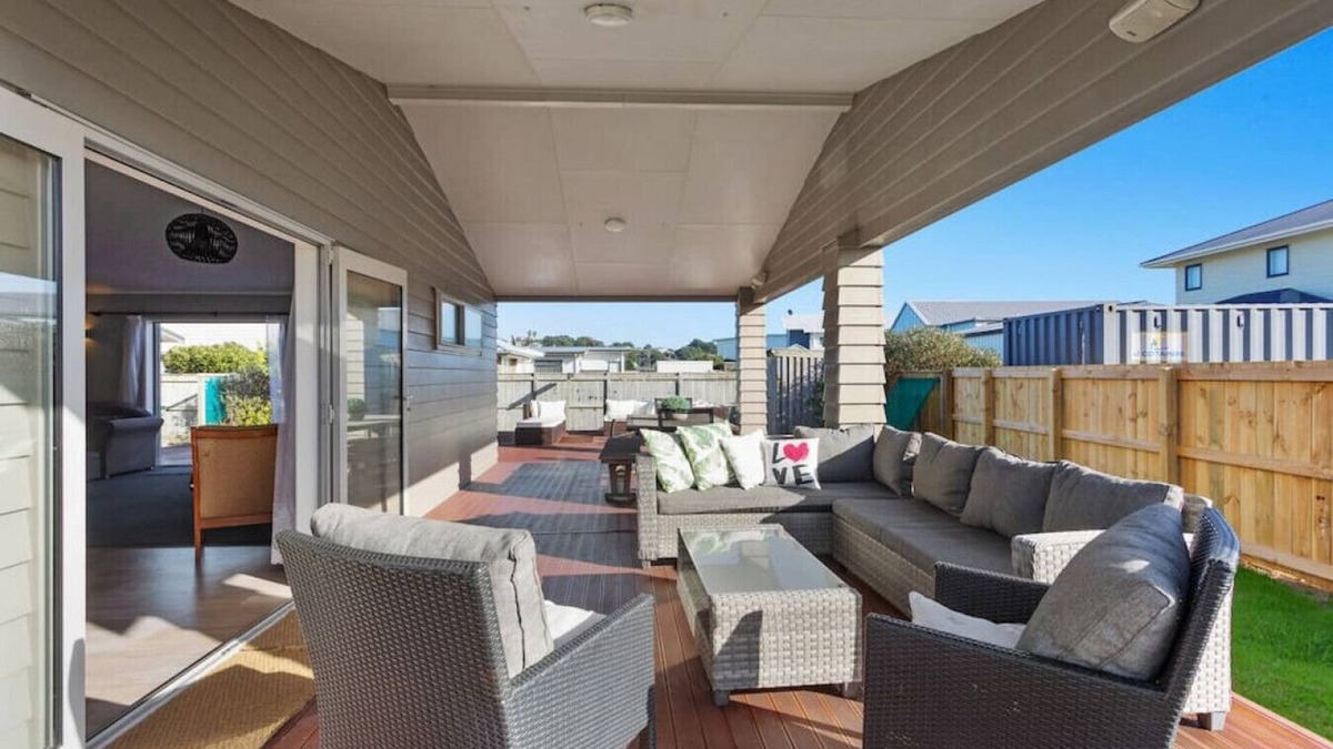 Waiotahi House | Lifes a Beach at Waiotahe Beach Estate