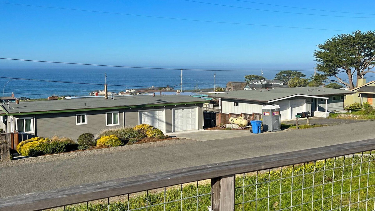 Bodega Bay House | Lifes a Beach - Quaint community north of BB, nice views.