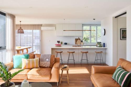 Launceston CBD House | Light-Filled City Escape, Walk to Cafes and Parking