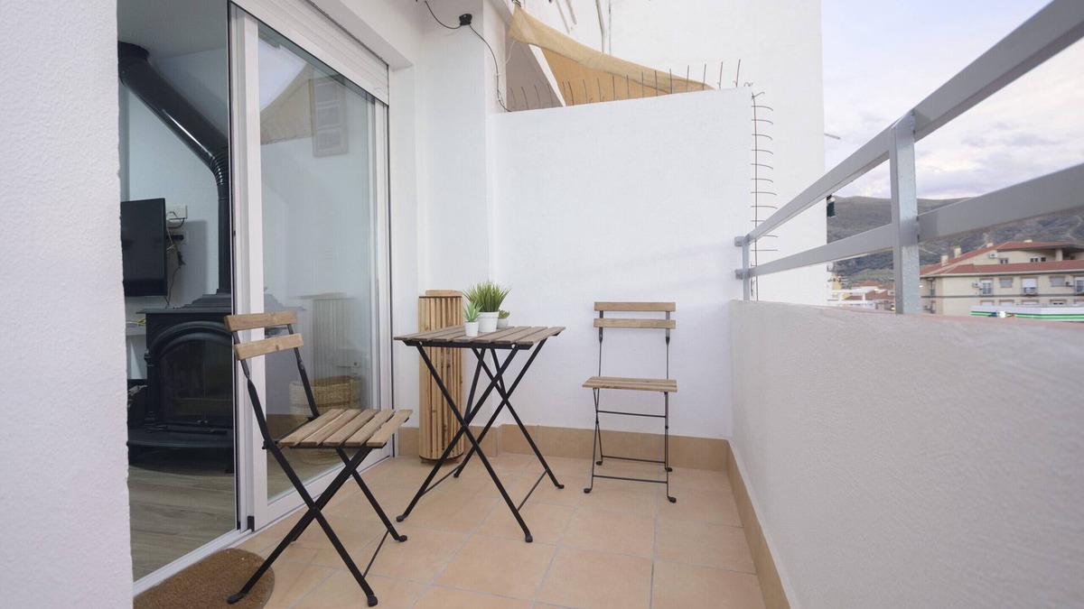 Cenes de la Vega House | Lightbooking Alhambra Sierra Nevada house