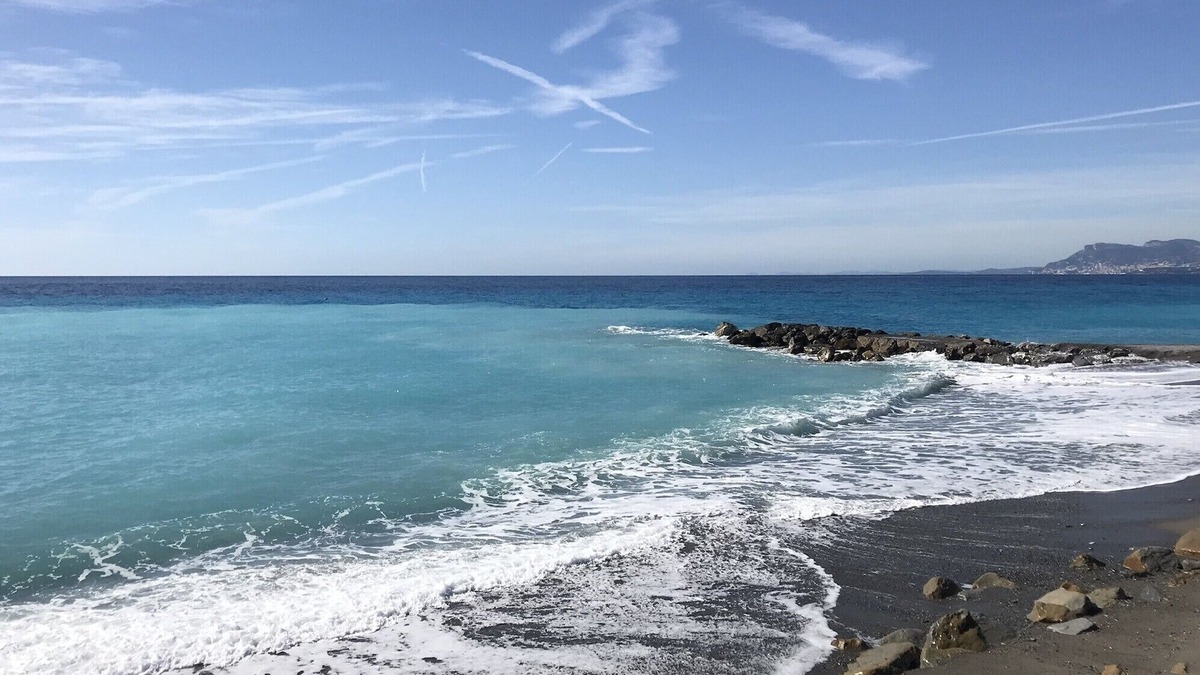 Soldano House | Ligurian/Provençal traditional house circa 1700 refurbished to modern standards.