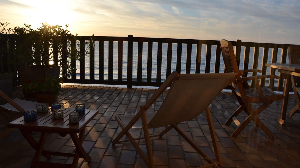 Blonville-sur-Mer Apartment | Like on a boat, facing the sea, 4 km from Deauville