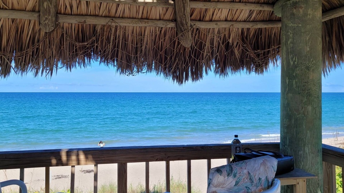 Hutchinson Island South House | Lil Island Beach House Coastal Pet Friendly Escape w/Patio & Private Beach