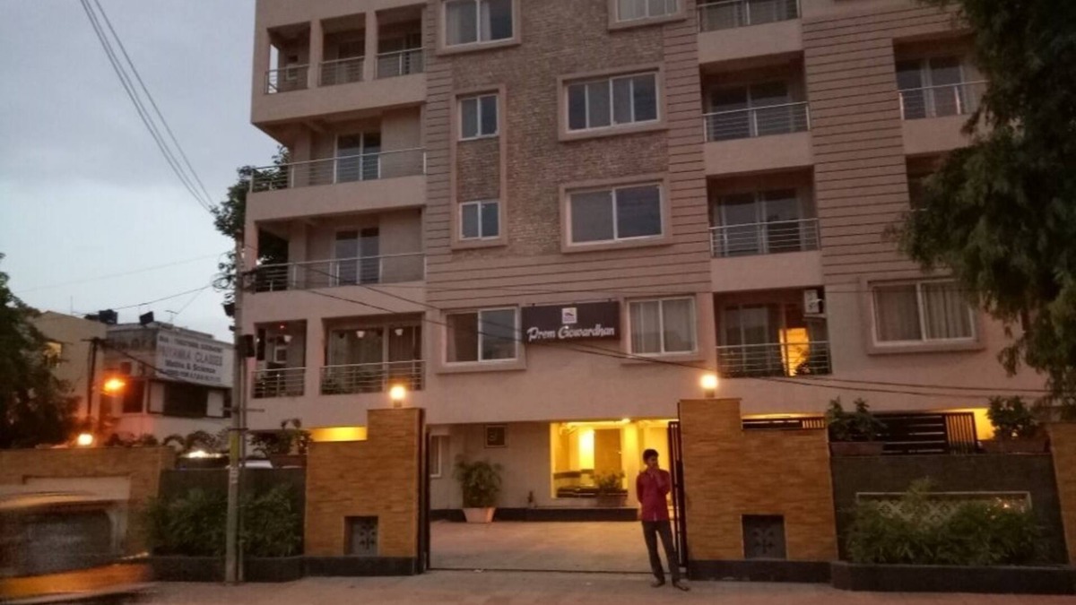 Sindhi Camp Apartment | Lila's Abode Homestay,centrally located,free wi-fi - 02 Rooms