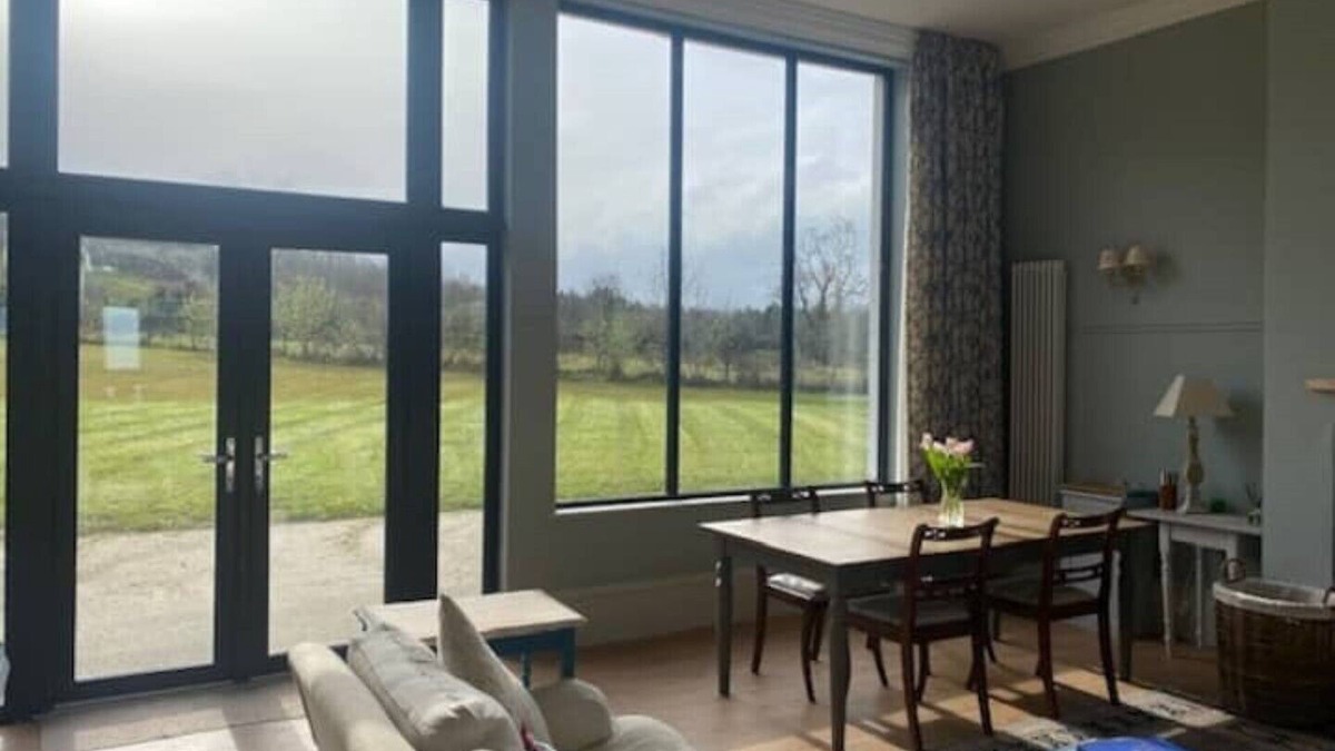 Limavady House | Limavady Mountain Views Hot Tub