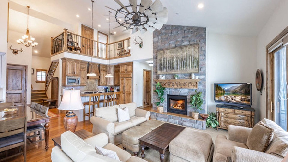 Park City House | *Limited Time Offer* 90 Days ‘Til Christmas | Book Now to Save