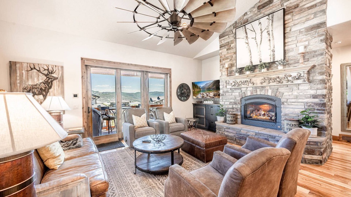 Park City Condo | *Limited Time Offer* 90 Days ‘Til Christmas | Book Now to Save