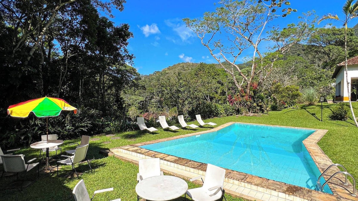 Vargem Grande Cottage | Lindo Casarão em Meio à Natureza