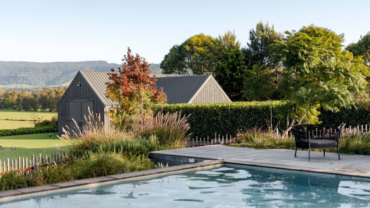 Berry House | Linnaeus Suite, Berry - by Linnaeus Collection