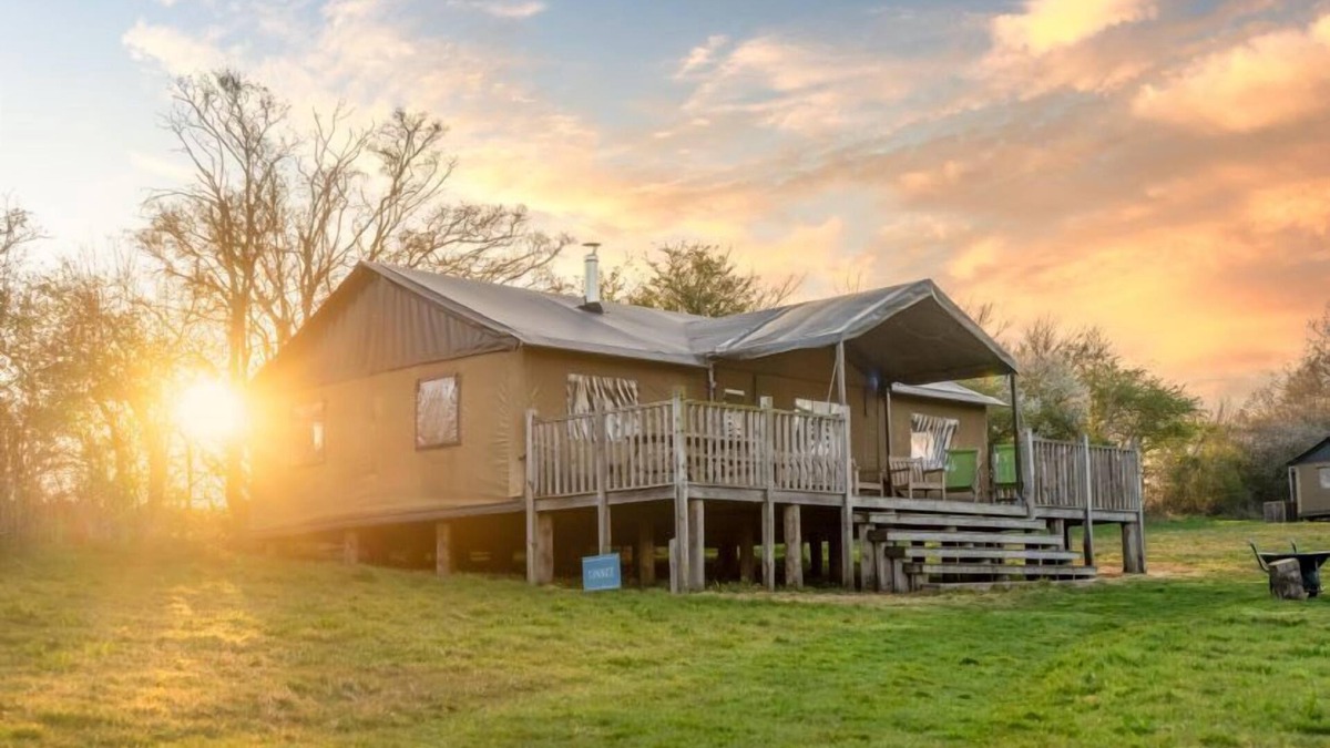 Saxmundham Cabin | Linnet at Sweffling Hall, Dog Friendly