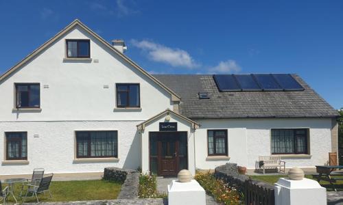 Ballyhees House | Lios Éinne House Accommodation