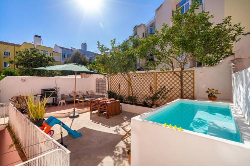 Santo Amaro Apartment | Lisbon Design Flat, Luxury, 7 People, Pool Garden