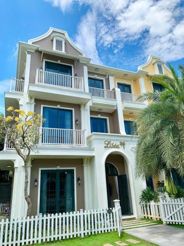 Xuyen Moc Villa | Liséa Wonderland Novaworld Hồ Tràm - Spacious and Cosy Entire Villa by the beach