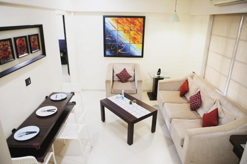 Park Road Apartment | Lite Stays - Vile Parle East