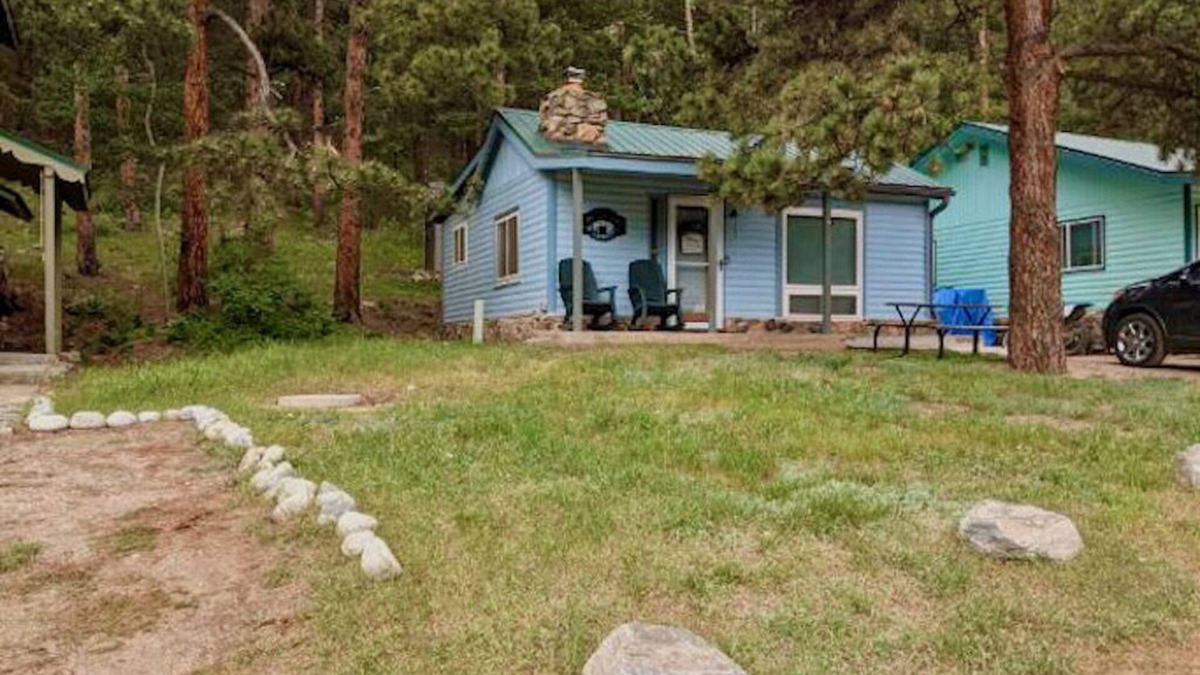 Bailey Cottage | Little Bit of Paradise