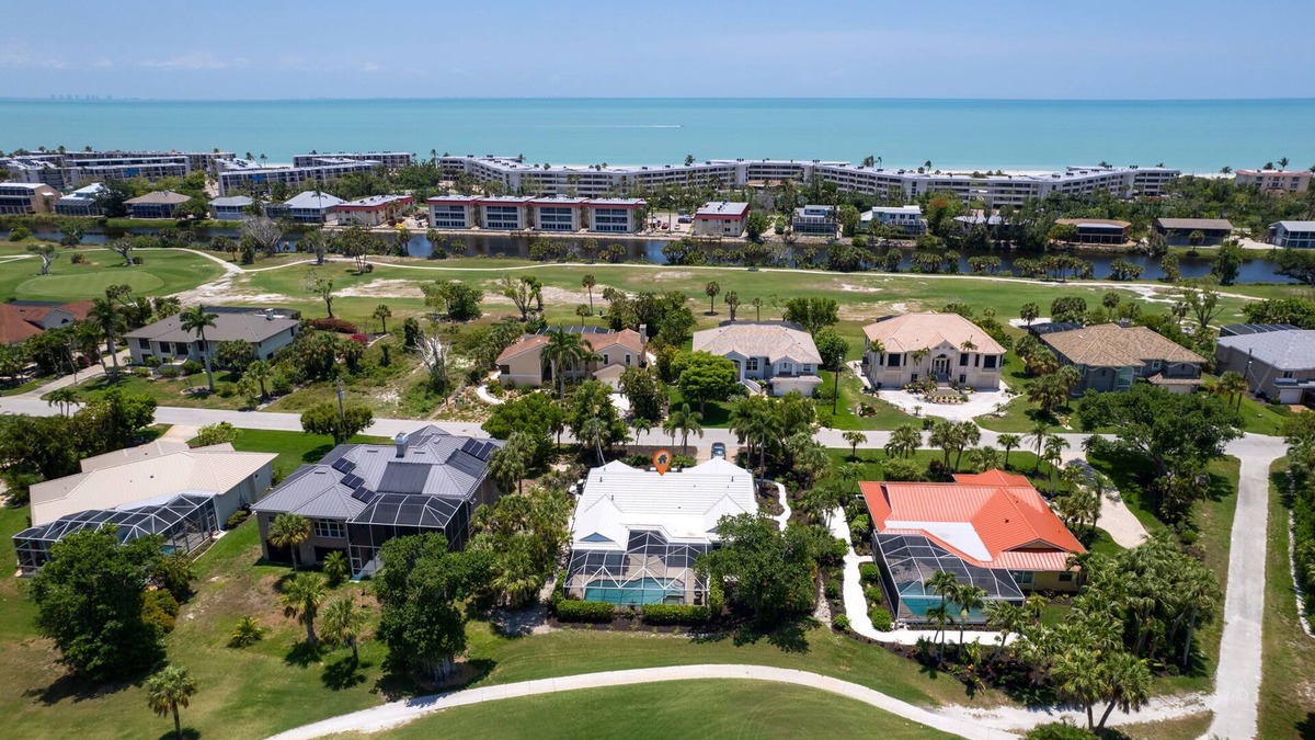 Beachview Country Club Estates Villa | Little Blue - Stunning Villa with Pool and Spa