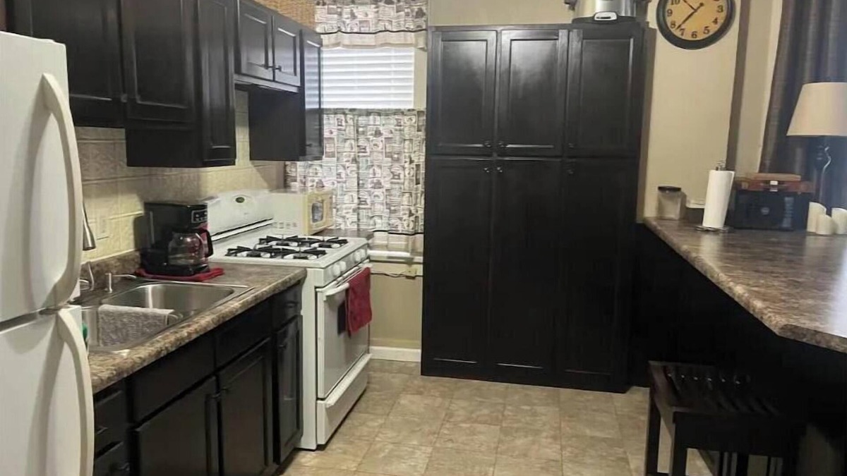 Boonville Apartment | Little Boonville Apartment