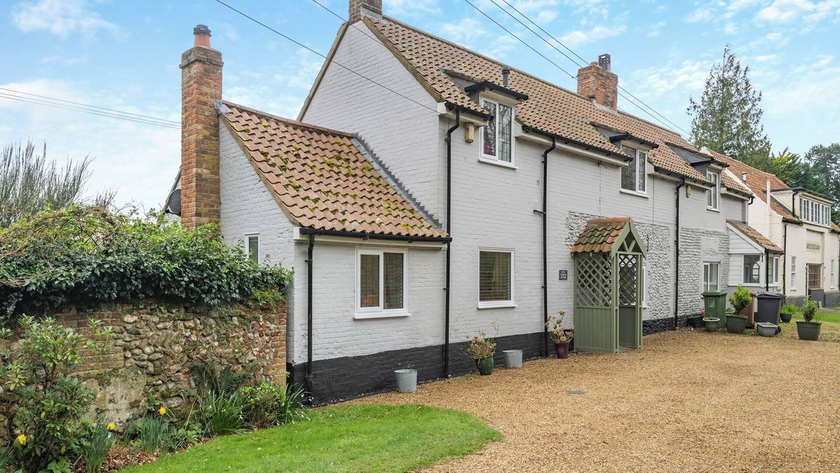 Thursford Cottage | Little Crawfish Cottage