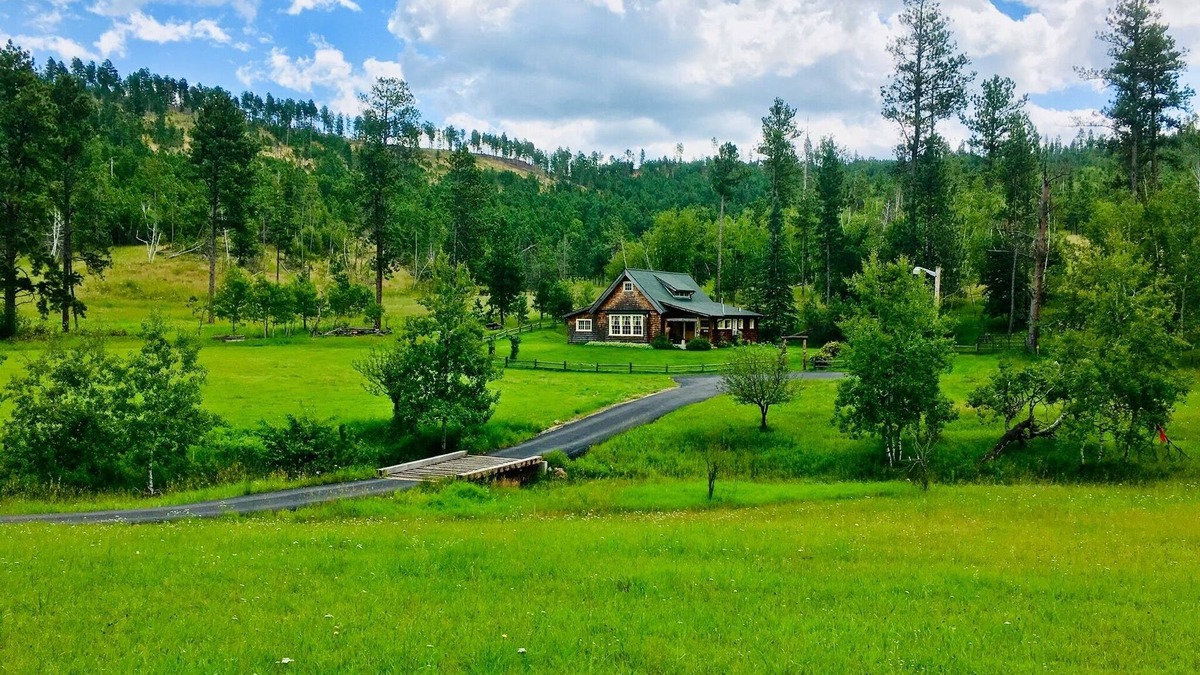 Nemo Cottage | Little Elk Cottage in Scenic Vanocker Canyon - Beautiful Meadow Views!