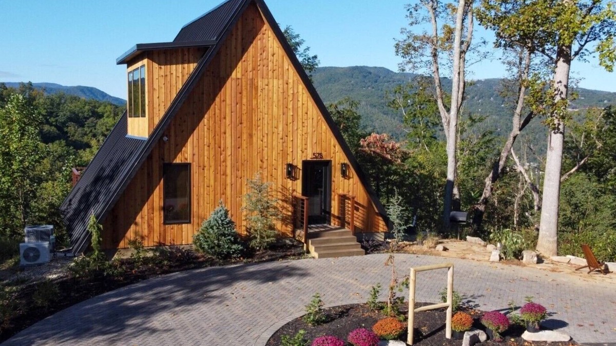 Gatlinburg House | Little Fox Hideaway - New A-Frame, Stunning Mountain Views