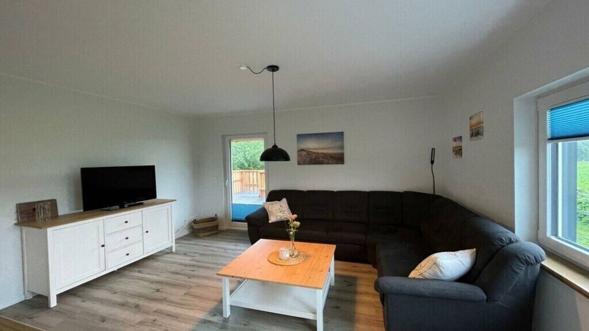 Juebek House | Little Freedom Modern retreat