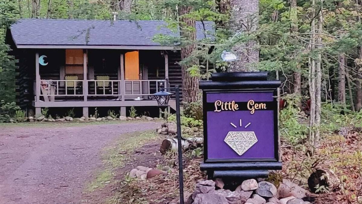 Drummond Cottage | Little Gem Cottage in the Forest Drummond, WI