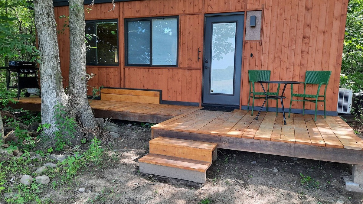 Baraboo Cottage | Little House in the Big Woods on the Prairie