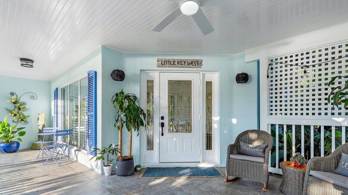 Juno Beach Apartment | Little Key West, Private Beach Entry 1 Minute Walk