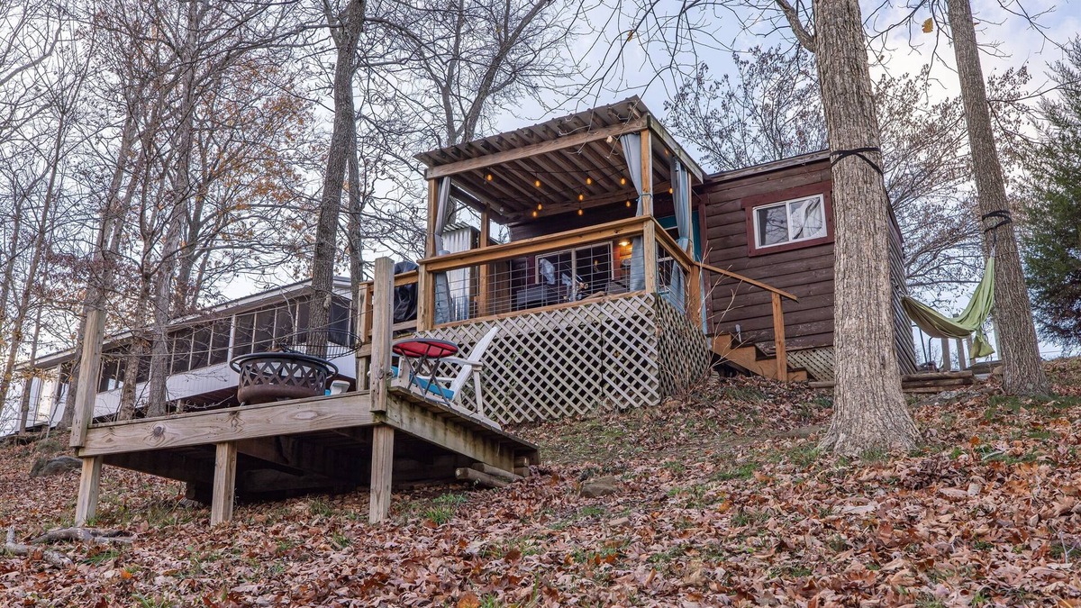 Goreville Cabin | Little Moon Tiny Lake of Egypt Lakefront Cabin