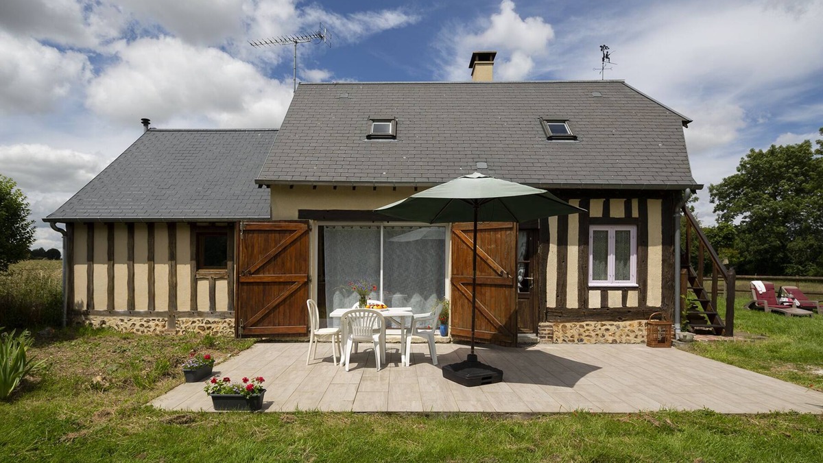 Les Bottereaux Cottage | Little Normandy, charming cottage, surrounded by nature, 3 minutes from the pool