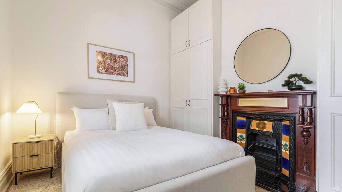 Albert Park House | Little Ogrady City to Sand Couples Retreat