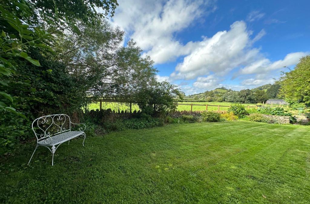 West Chinnock House | Little Old Barn at Manor Farmhouse