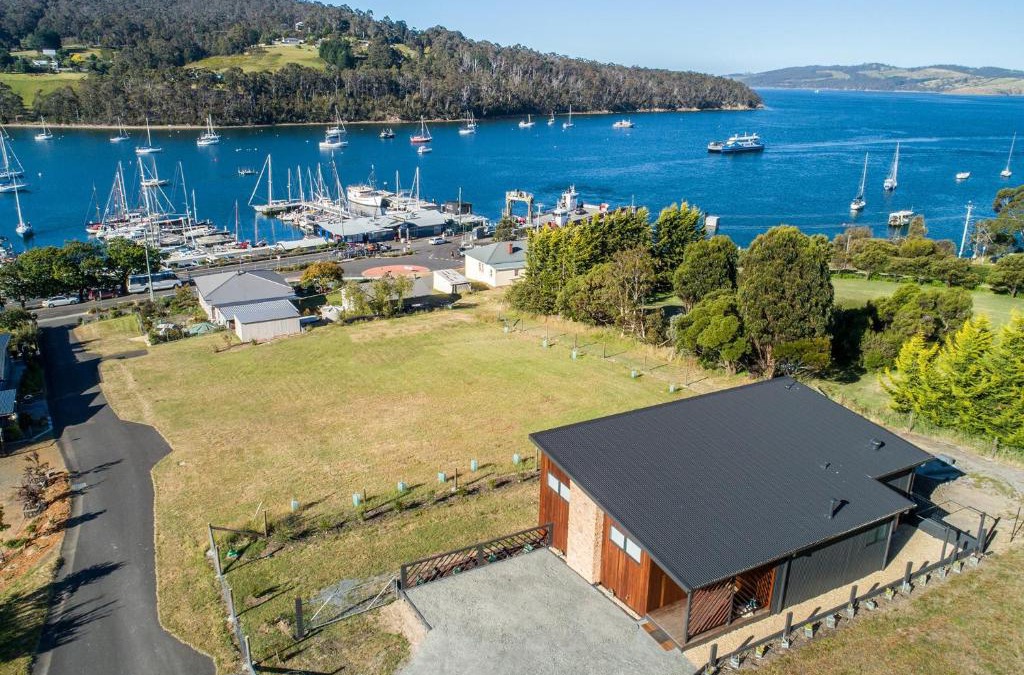 Kettering Villa | Little Oyster Bayview