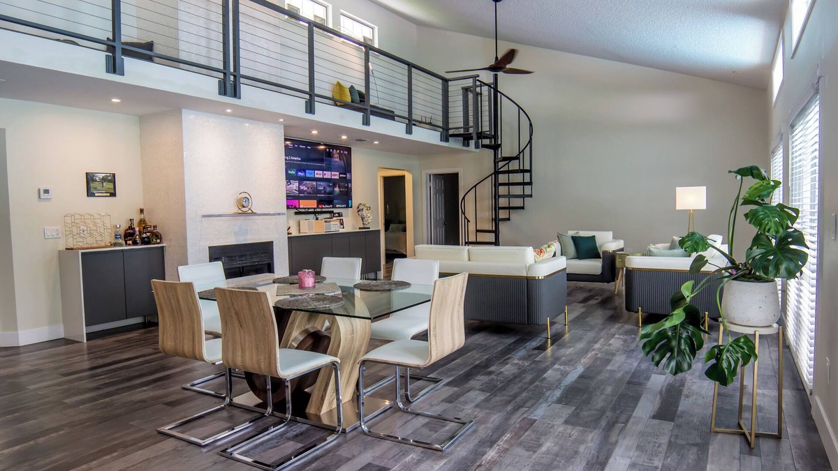 Little Ranches House | Little Ranches Retreat in the Heart of Equestrian Community